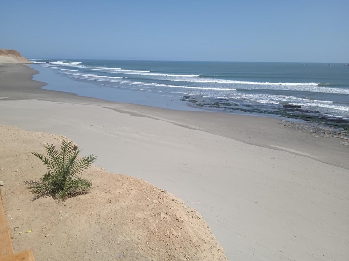 Chicama Surf Camp Hotel Puerto Chicama Bagian luar foto